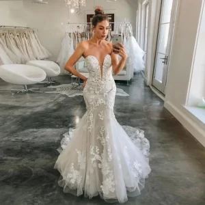 Customised New Strapless Mermaid Tulle Wedding Gowns for Women Lace Appliques Sleeveless Sweep Train Robe De Mariee